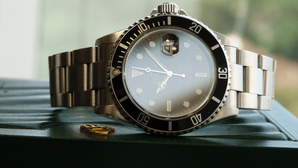pre-owned rolex watch